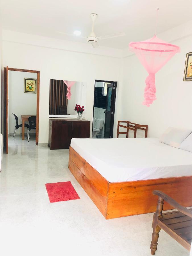 Senarathna Guest House Weligama Exterior photo