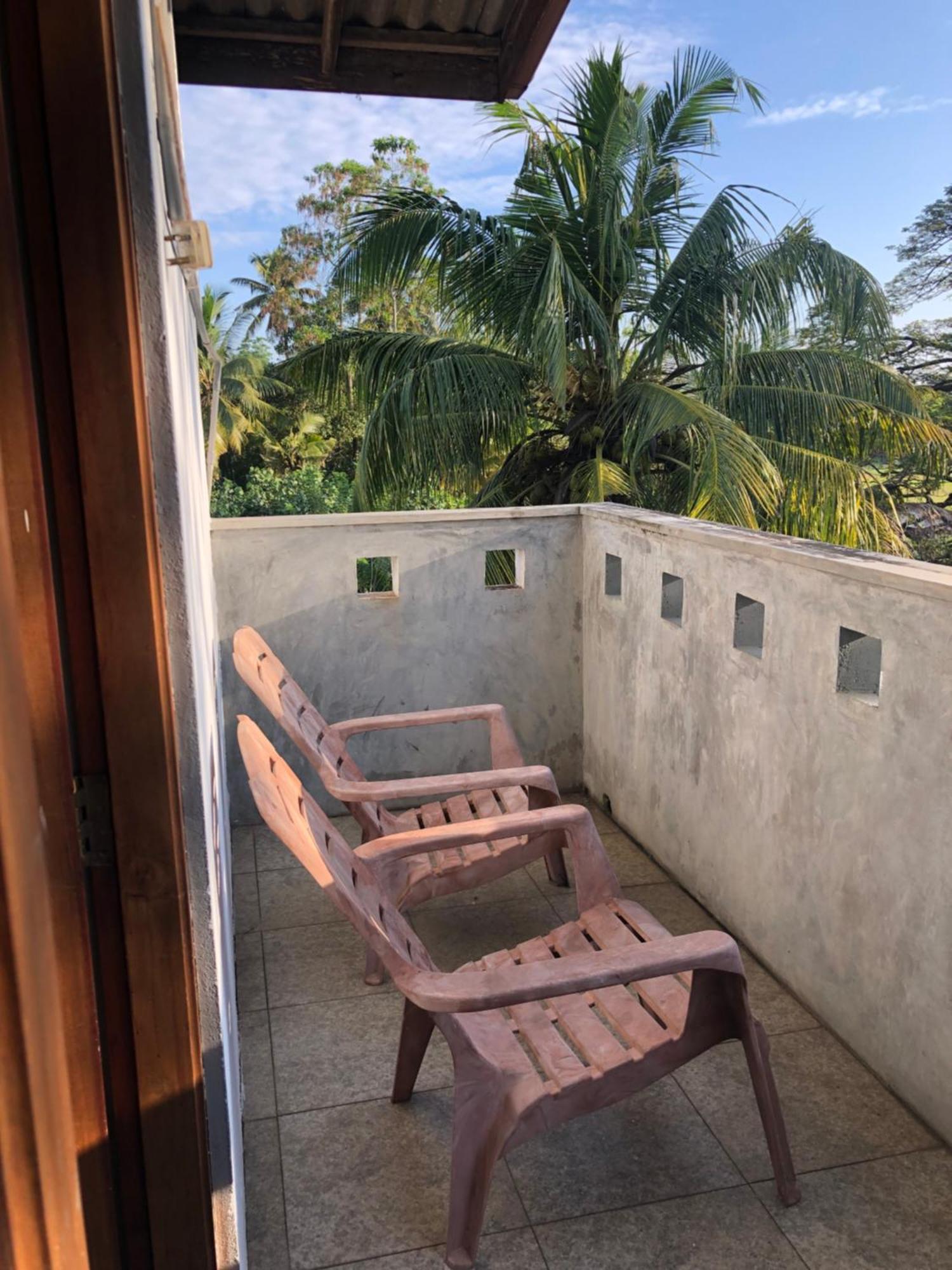 Senarathna Guest House Weligama Exterior photo