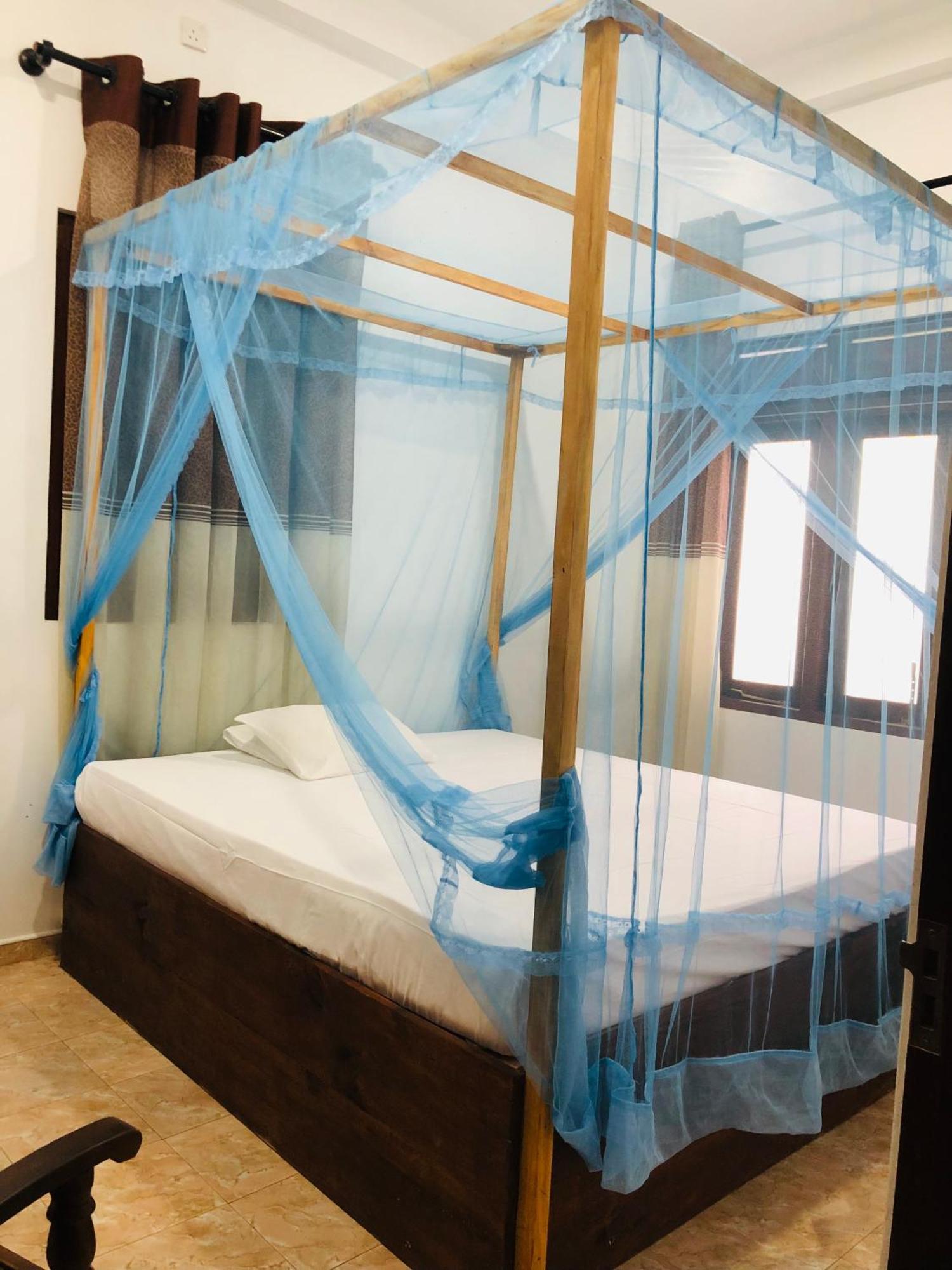 Senarathna Guest House Weligama Exterior photo