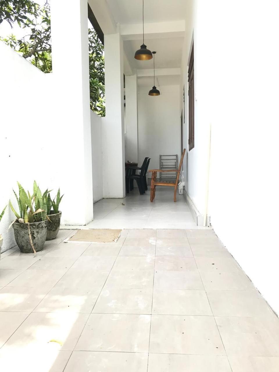Senarathna Guest House Weligama Exterior photo