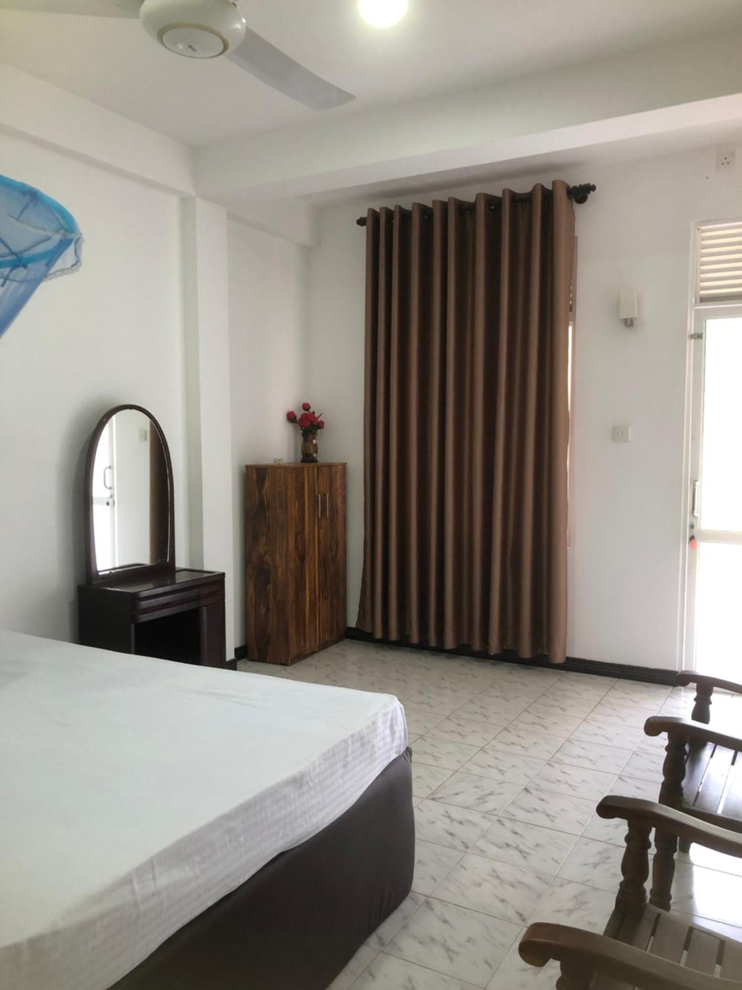 Senarathna Guest House Weligama Exterior photo